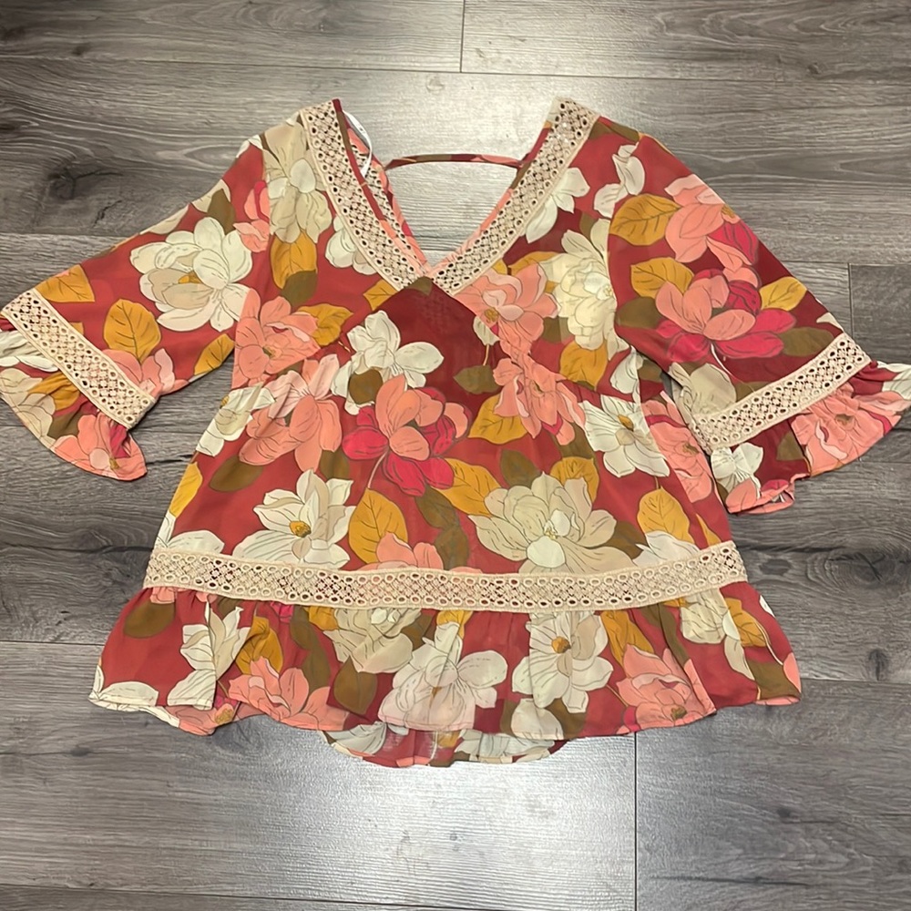 DR2 NWT blouse size small pink red flower fall pattern cute bohemian flowy